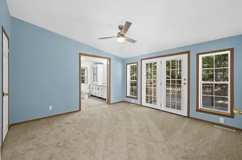 16 Bennett Way Newmarket NH 03857