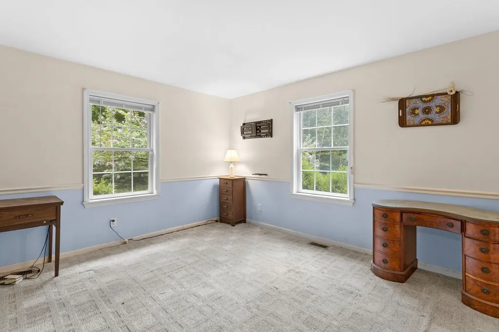 66 Staniels Road Chichester NH 03258