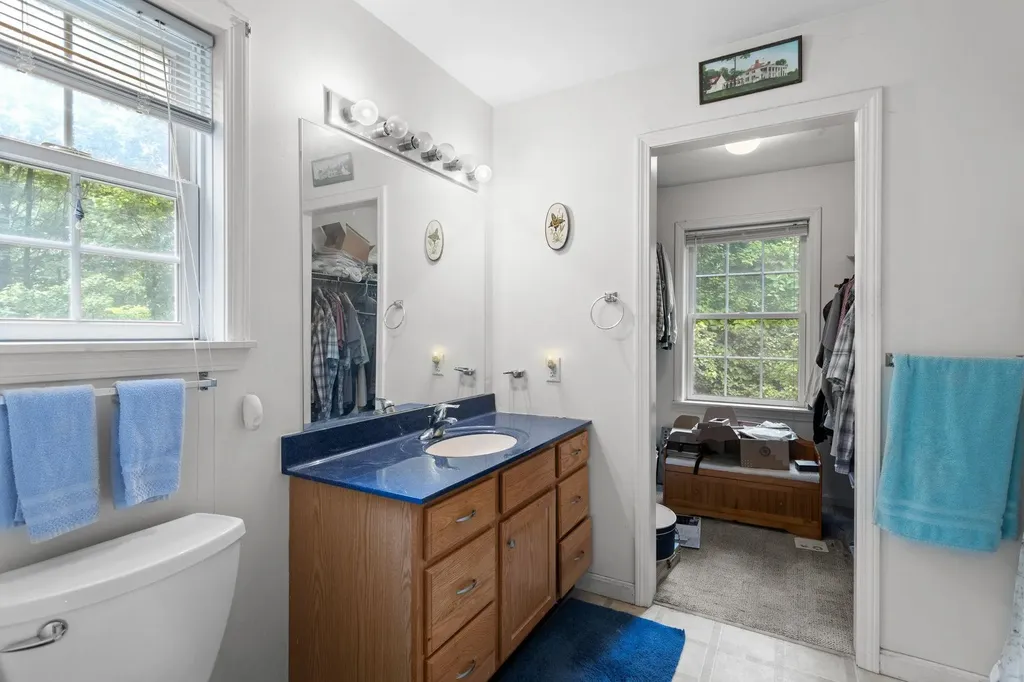 66 Staniels Road Chichester NH 03258