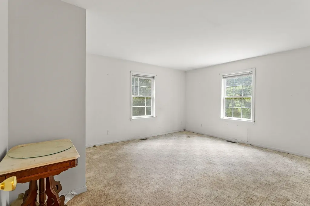 66 Staniels Road Chichester NH 03258