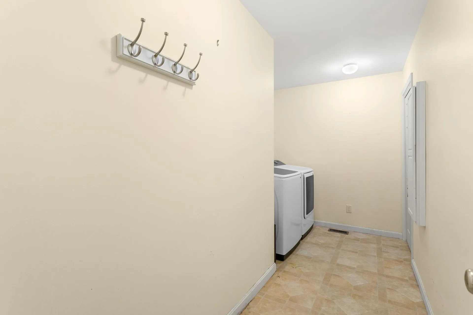 66 Staniels Road Chichester NH 03258