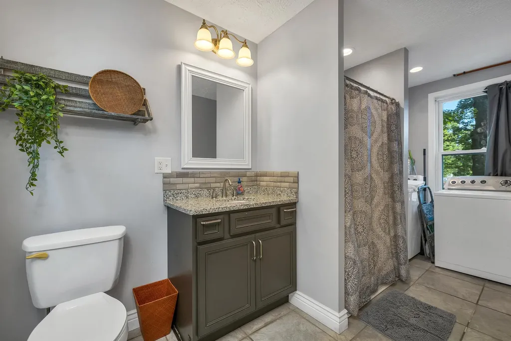 172 Center Street Wolfeboro NH 03894