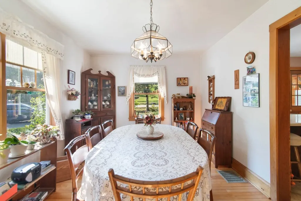 1089 Marlboro Road Brattleboro VT 05301