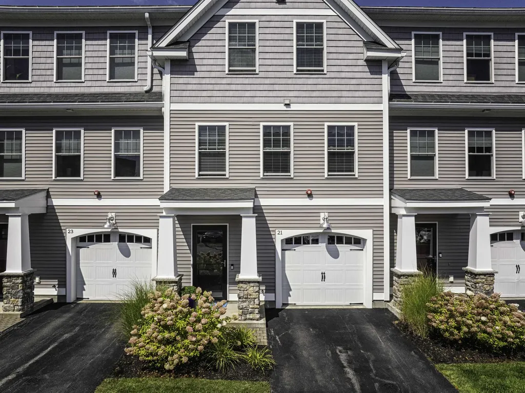 21 Artisan Way Dover NH 03820