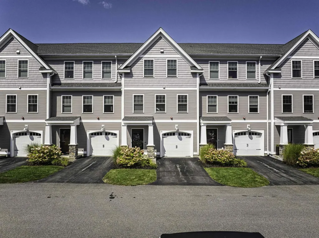 21 Artisan Way Dover NH 03820