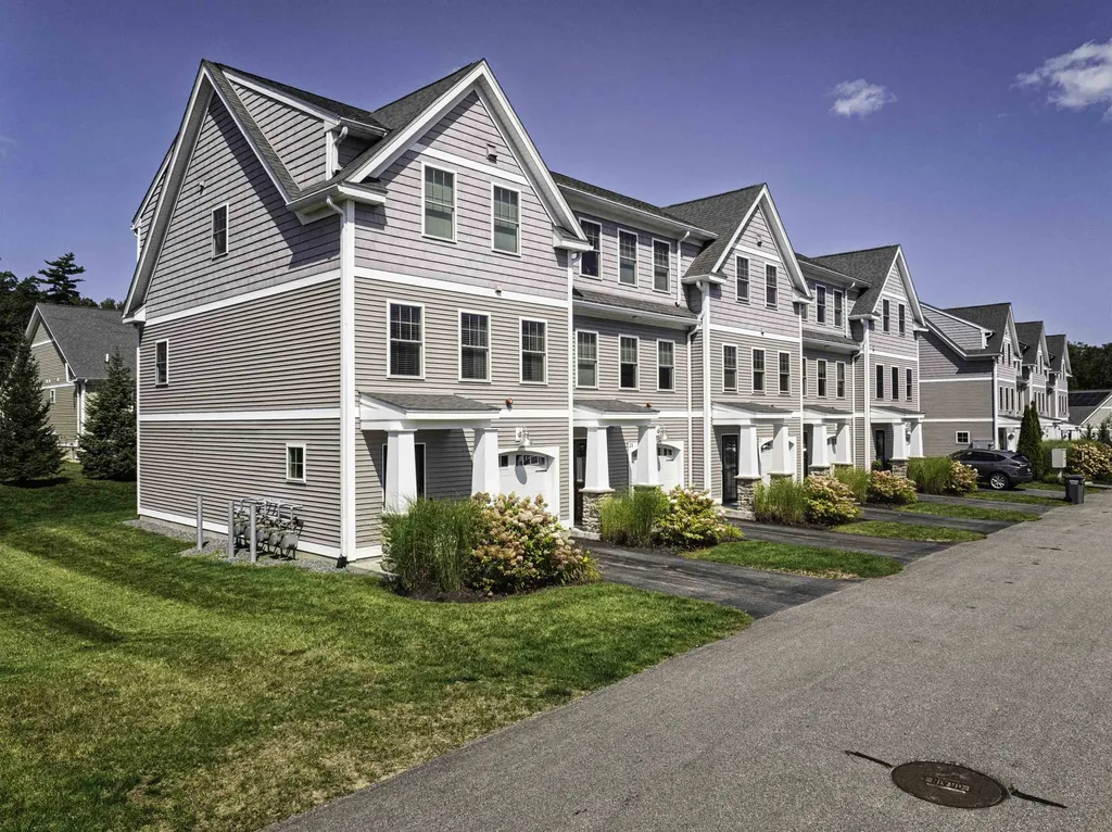 21 Artisan Way Dover NH 03820