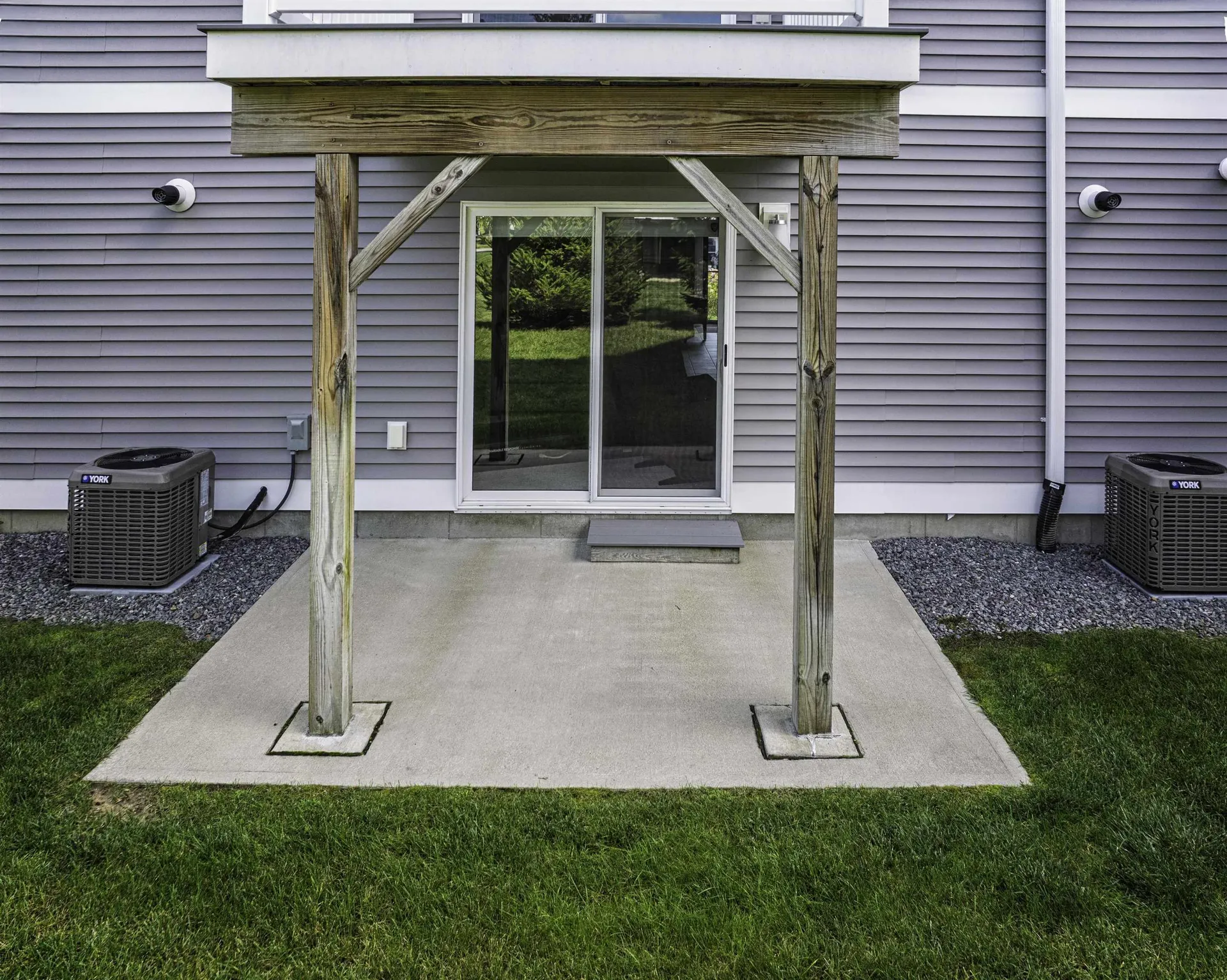 21 Artisan Way Dover NH 03820