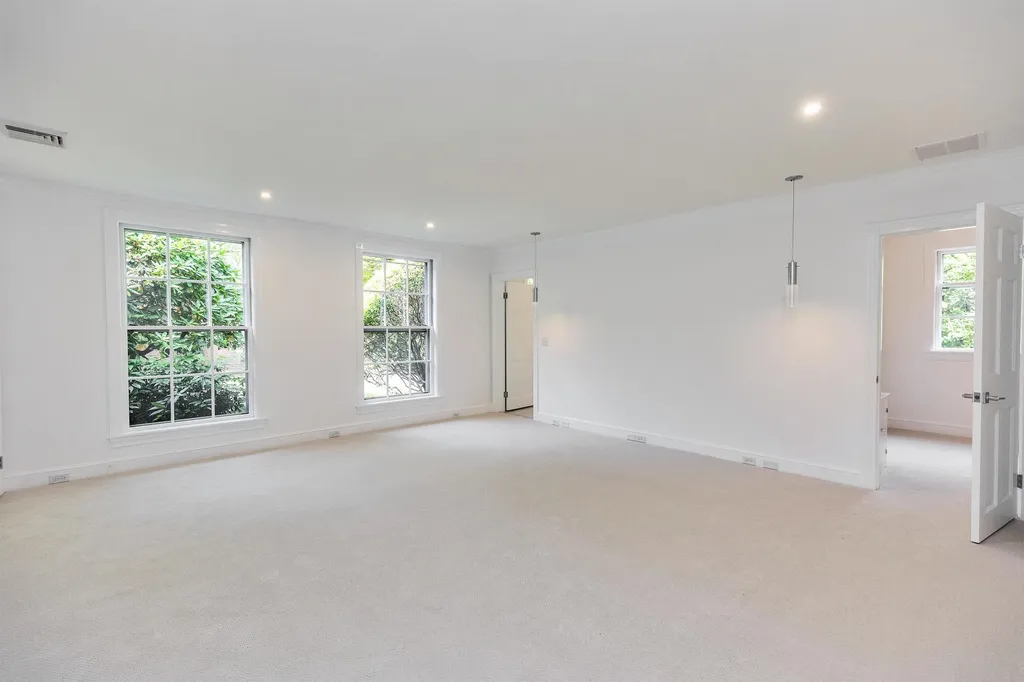 120 Ledgewood Road Manchester NH 03104