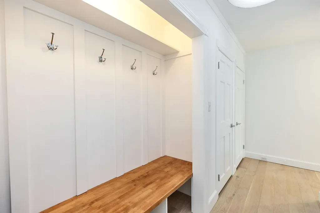 120 Ledgewood Road Manchester NH 03104