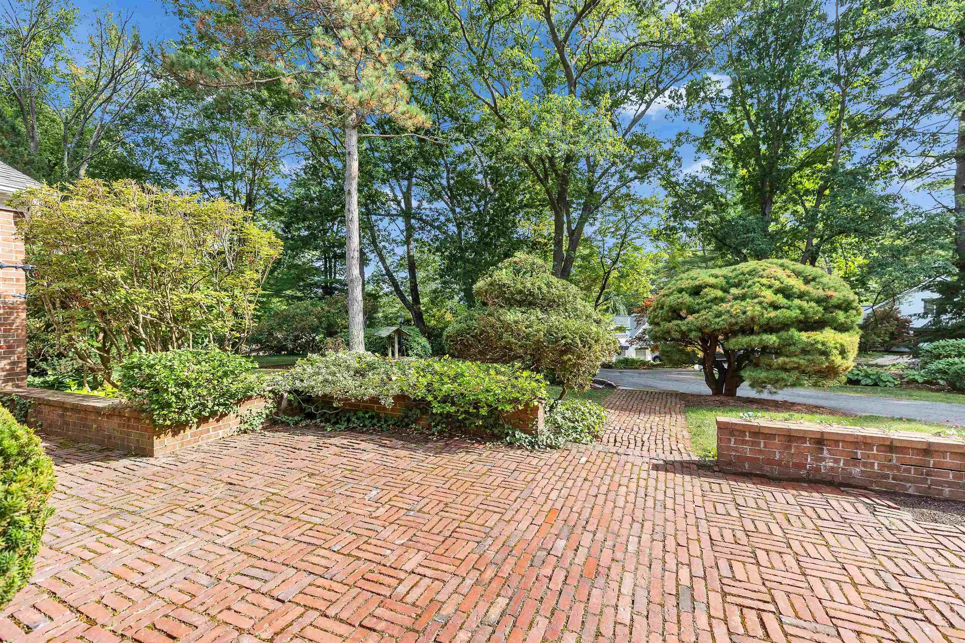 120 Ledgewood Road Manchester NH 03104