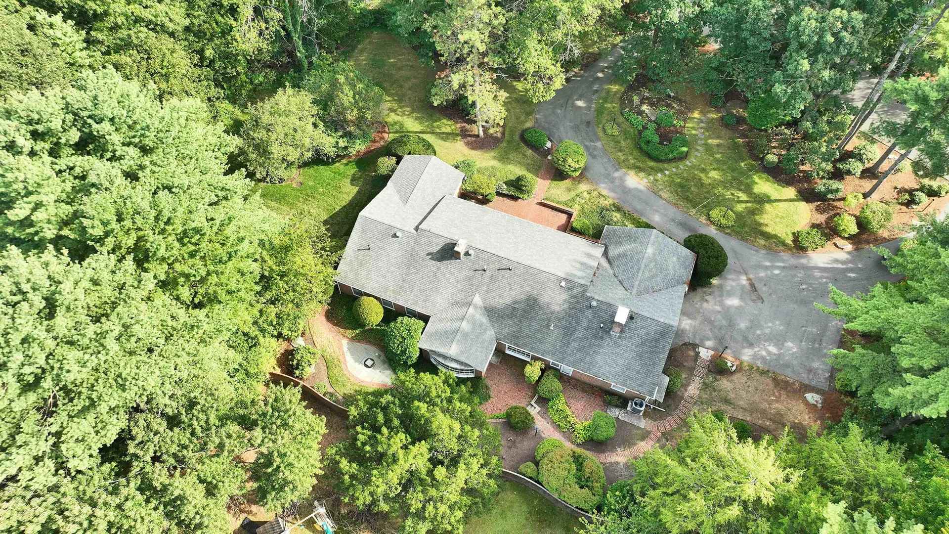 120 Ledgewood Road Manchester NH 03104