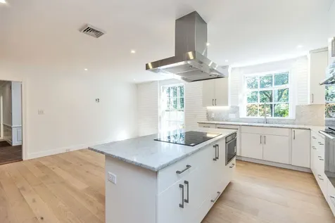 120 Ledgewood Road Manchester NH 03104