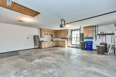 120 Ledgewood Road Manchester NH 03104