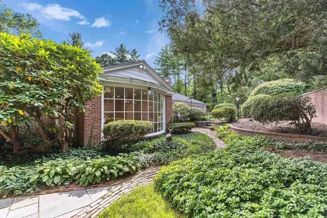 120 Ledgewood Road Manchester NH 03104