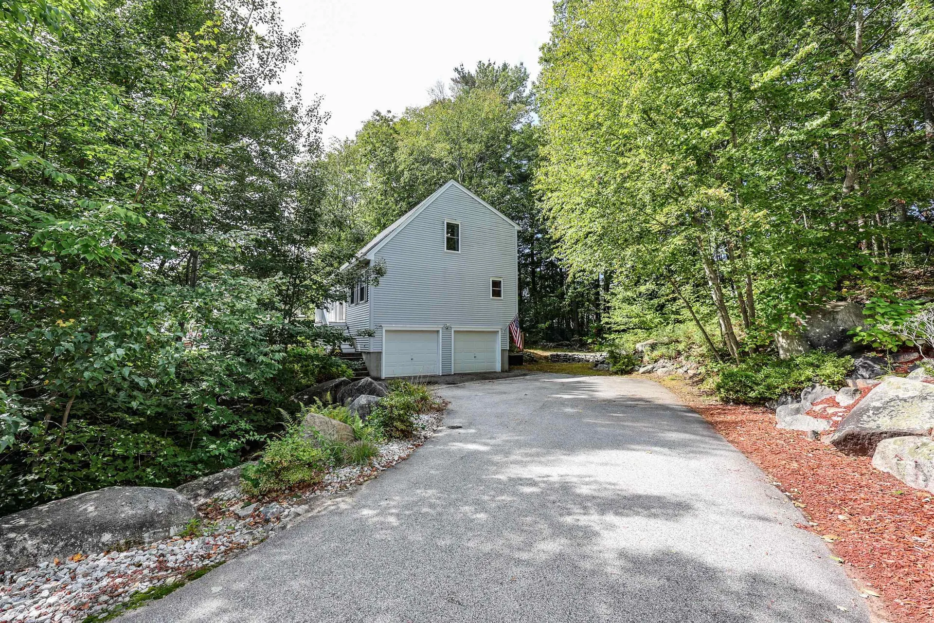 15 Trent Road Hooksett NH 03106
