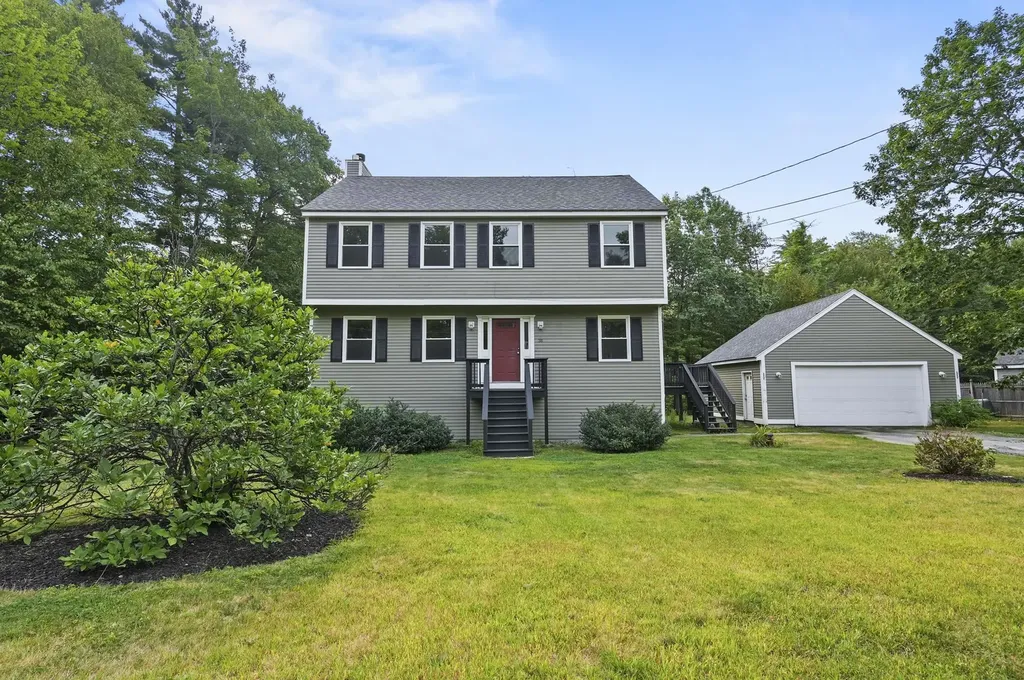 38 Holly View Drive New Ipswich NH 03071