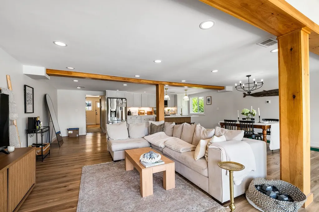 95 Lake Shore Road Salem NH 03079