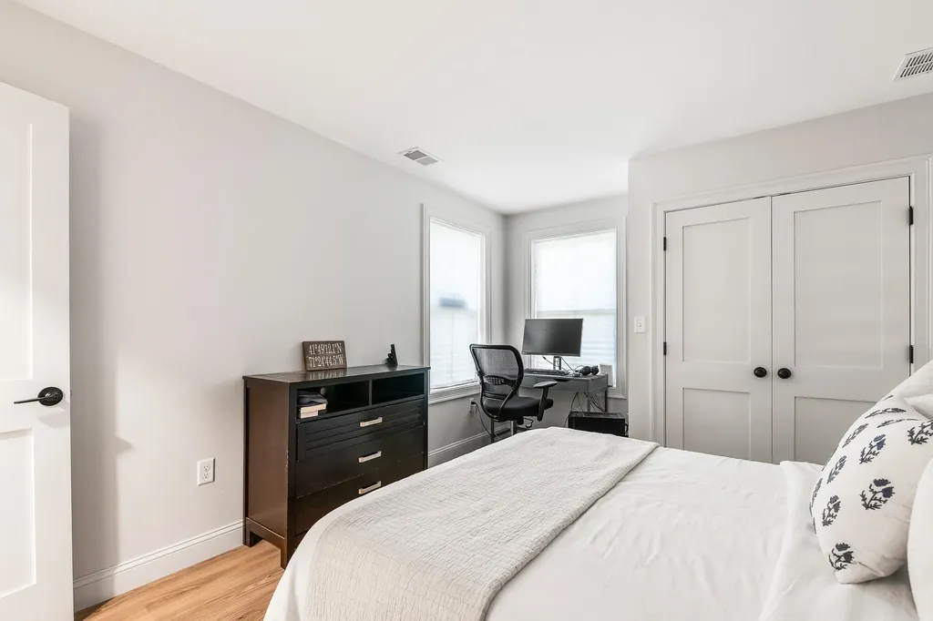 95 Lake Shore Road Salem NH 03079