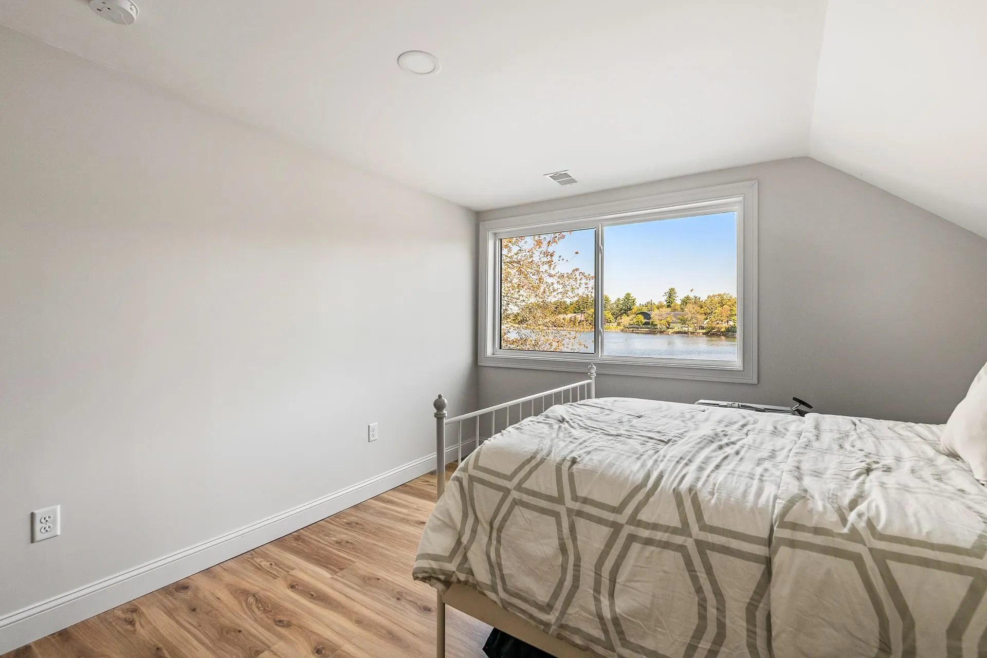 95 Lake Shore Road Salem NH 03079