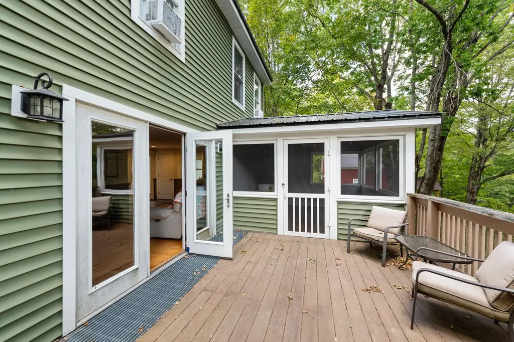 1033 Daniel Webster Highway Woodstock NH 03262