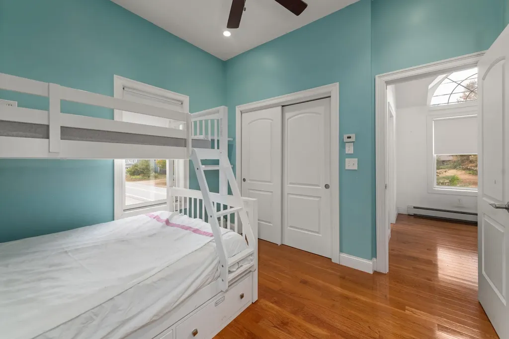 1033 Daniel Webster Highway Woodstock NH 03262