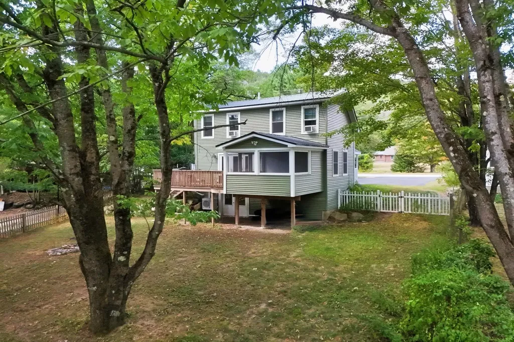 1033 Daniel Webster Highway Woodstock NH 03262