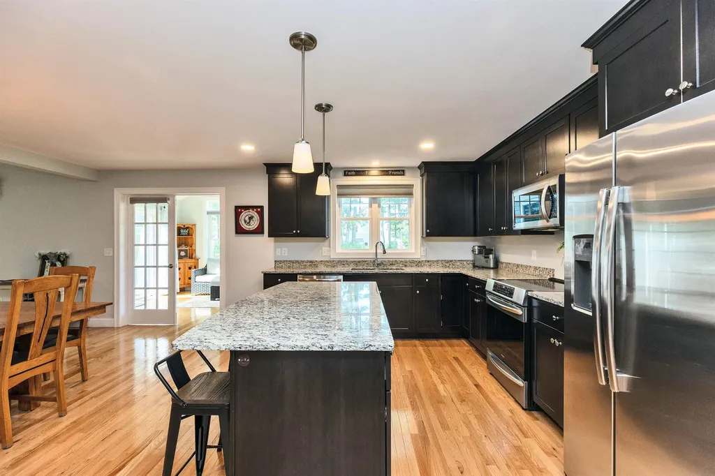 5 Horizon Drive Litchfield NH 03052