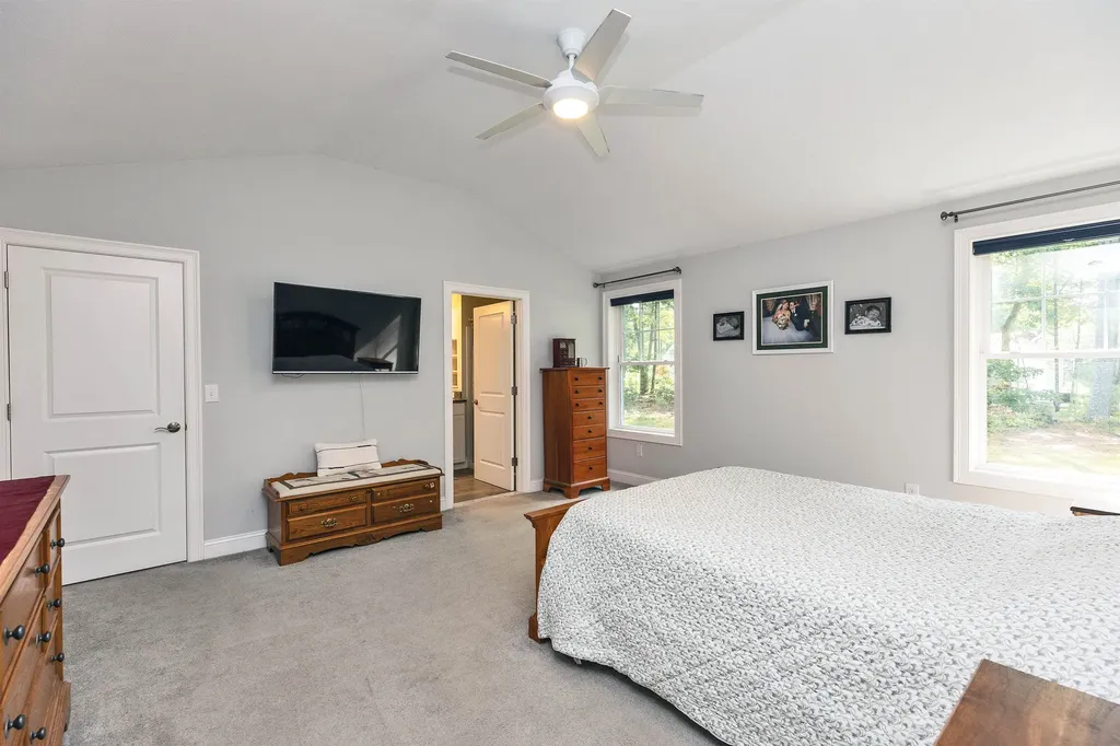 5 Horizon Drive Litchfield NH 03052