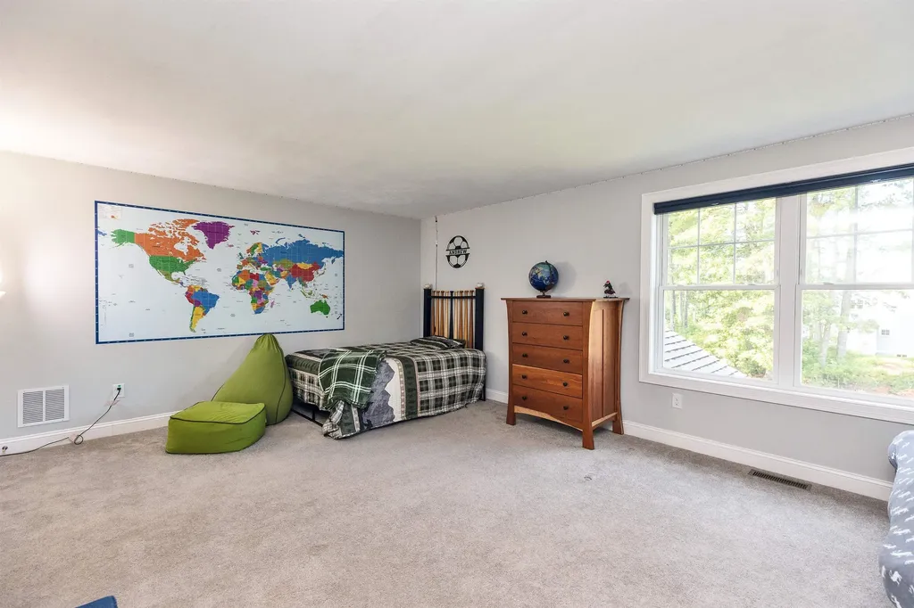 5 Horizon Drive Litchfield NH 03052
