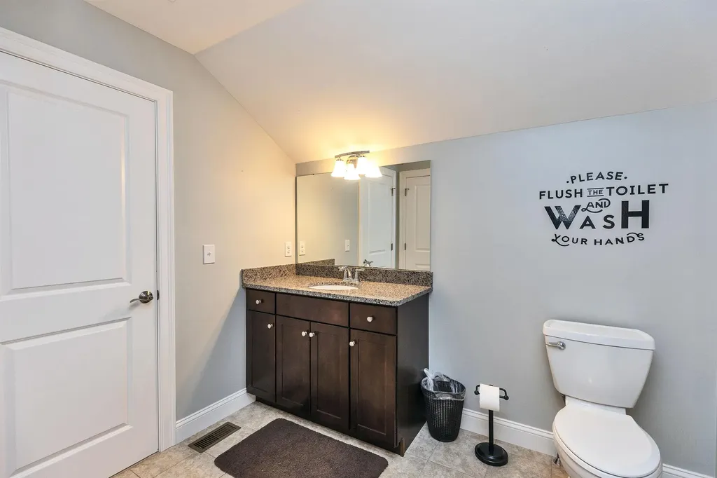 5 Horizon Drive Litchfield NH 03052