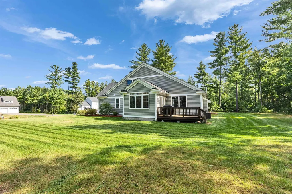 5 Horizon Drive Litchfield NH 03052