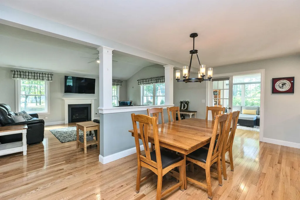 5 Horizon Drive Litchfield NH 03052