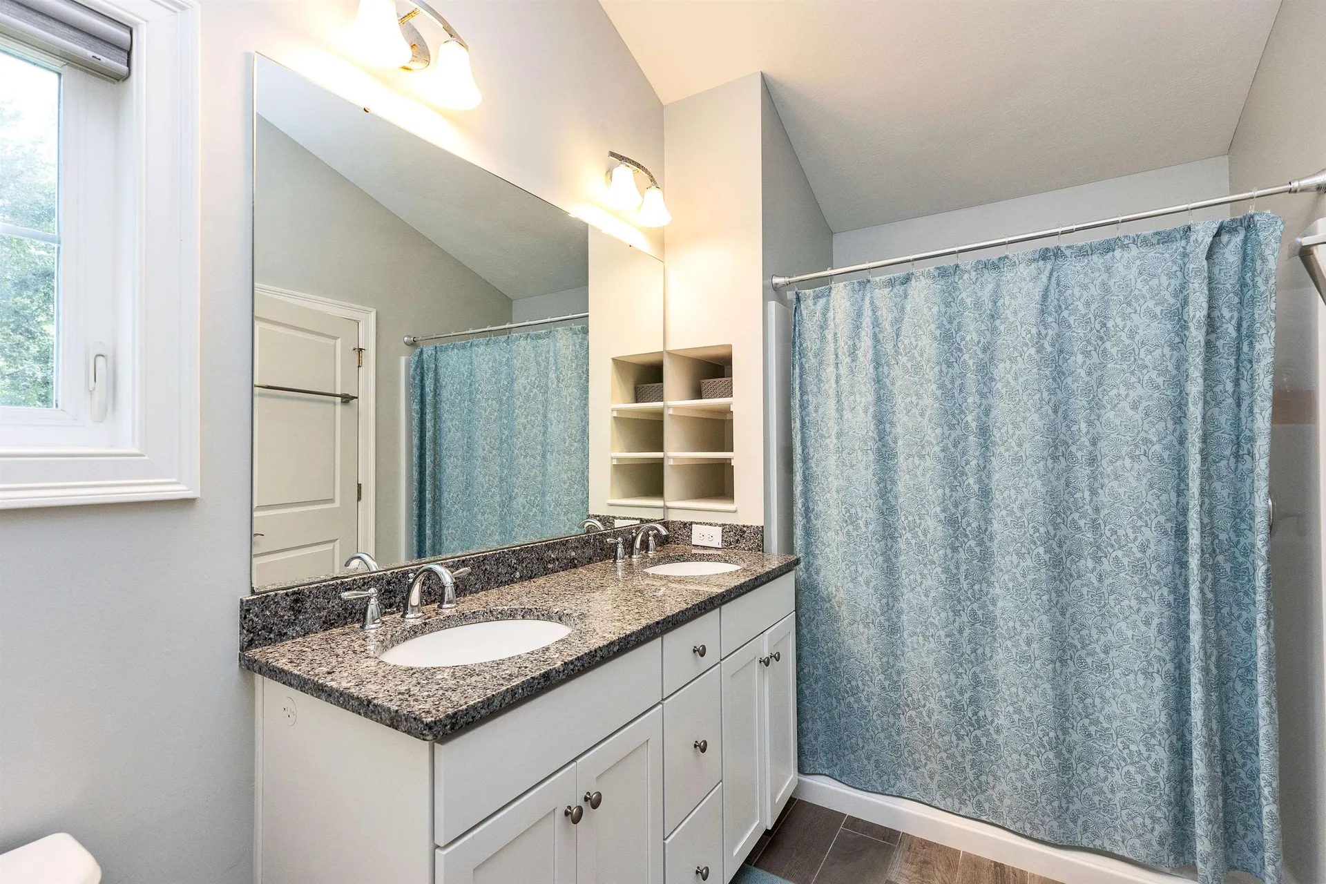 5 Horizon Drive Litchfield NH 03052