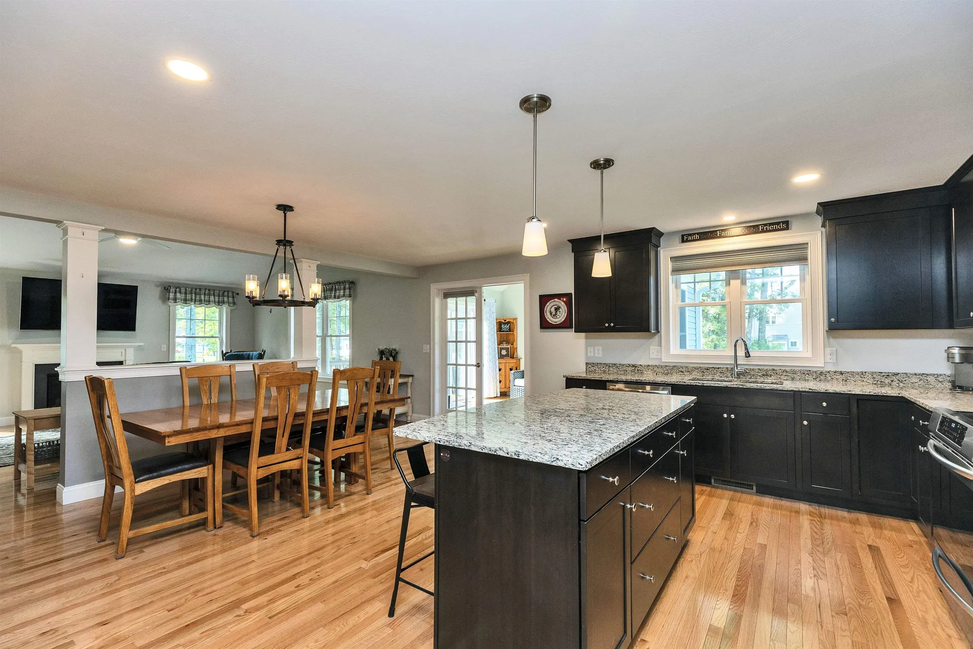 5 Horizon Drive Litchfield NH 03052