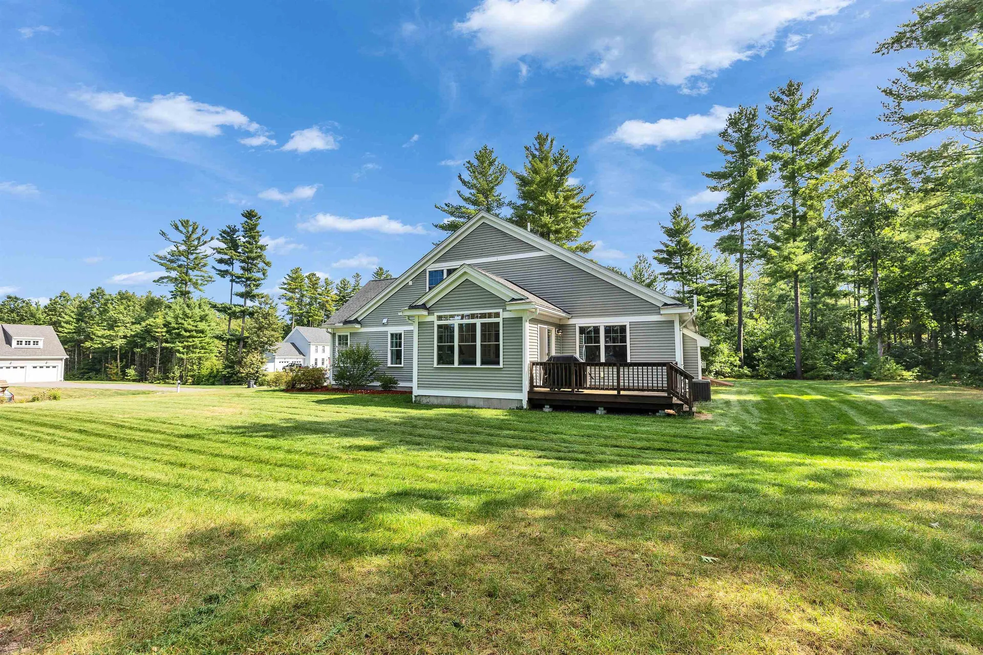 5 Horizon Drive Litchfield NH 03052