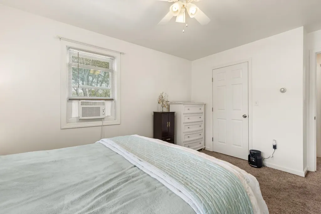 4 Dismukes Street Kittery ME 03904