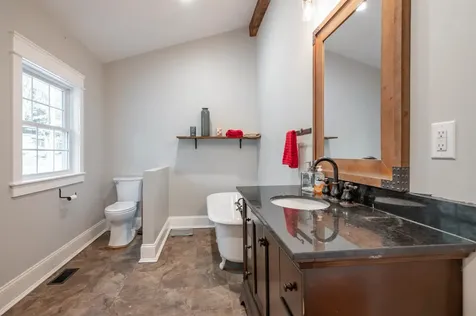 138 Tibbetts Hill Road Goffstown NH 03045