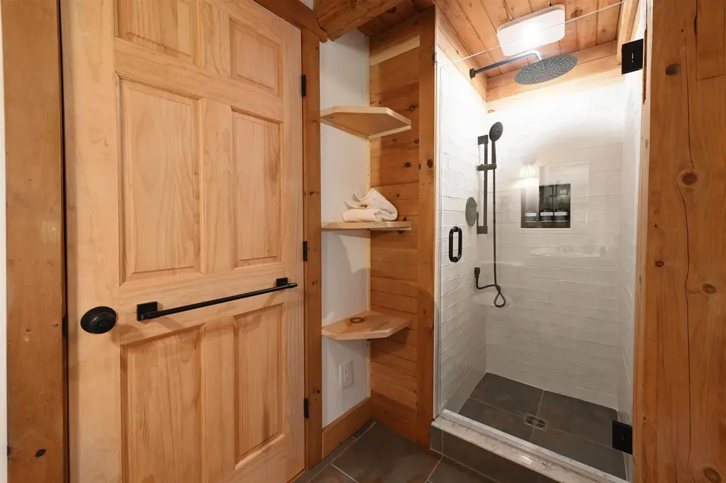 420 Steendom Lane Lyndon VT 05852