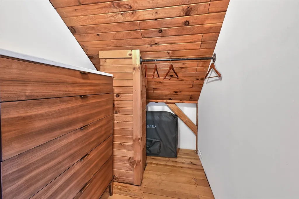 420 Steendom Lane Lyndon VT 05852