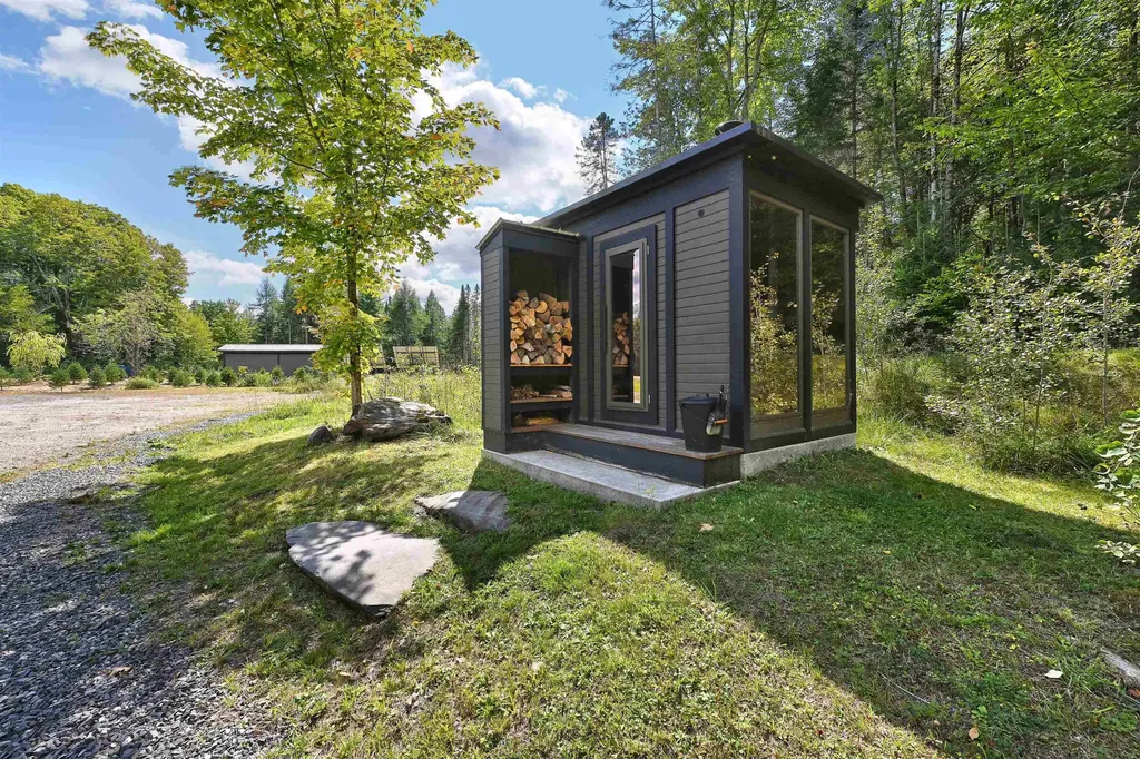 420 Steendom Lane Lyndon VT 05852