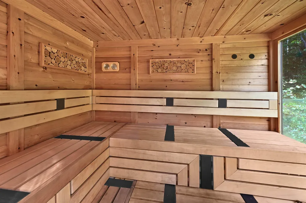 420 Steendom Lane Lyndon VT 05852