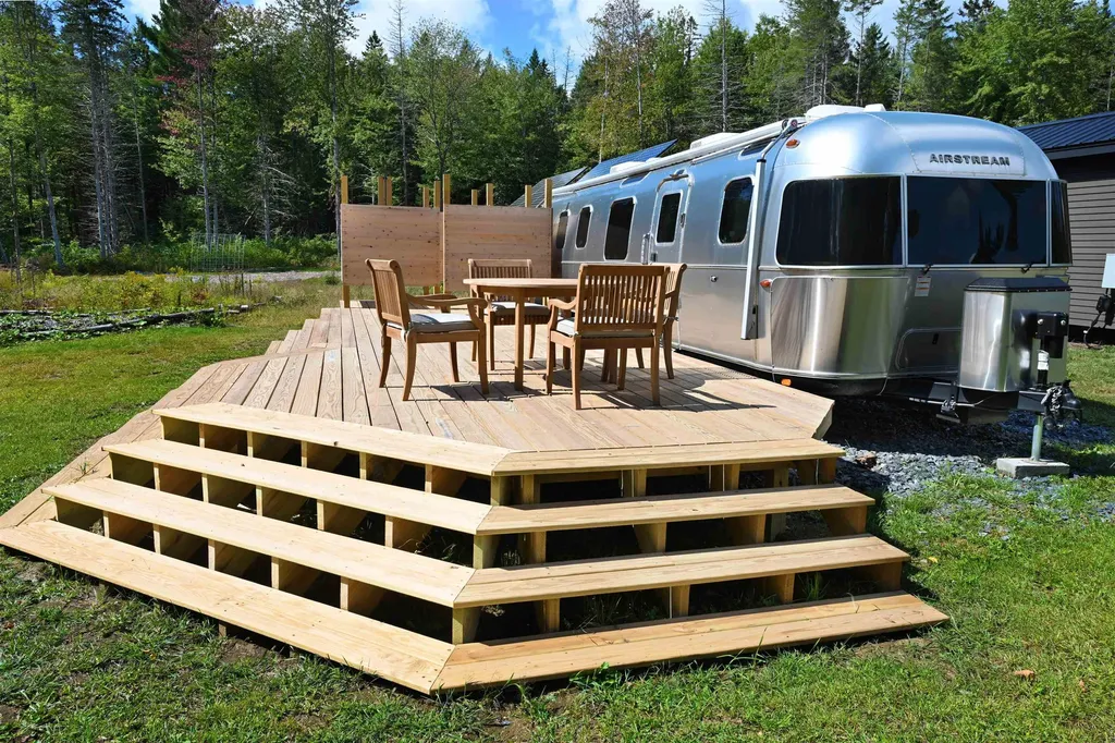 420 Steendom Lane Lyndon VT 05852