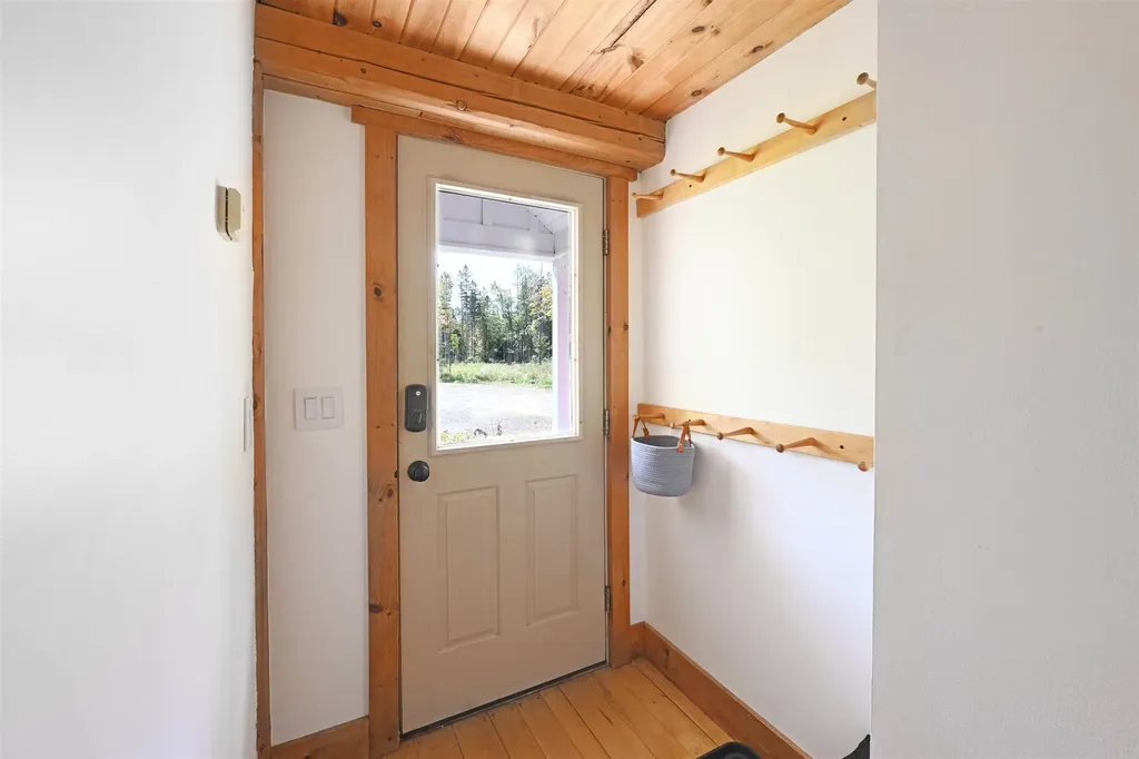 420 Steendom Lane Lyndon VT 05852