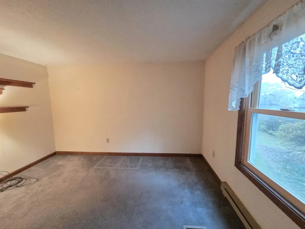 21 Evenchance Road Enfield NH 03748