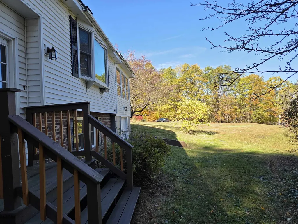 21 Evenchance Road Enfield NH 03748