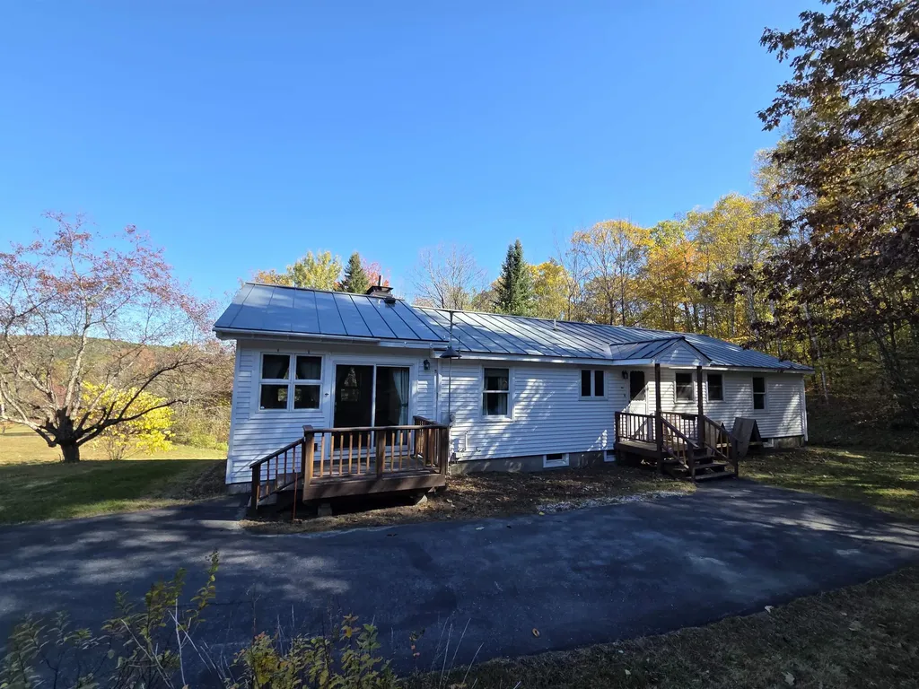 21 Evenchance Road Enfield NH 03748