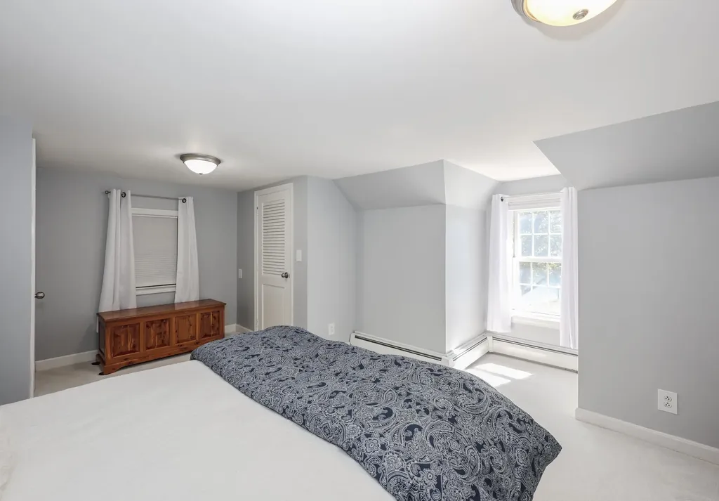 12 Goonan Road Hooksett NH 03106