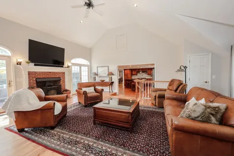 12 Goonan Road Hooksett NH 03106
