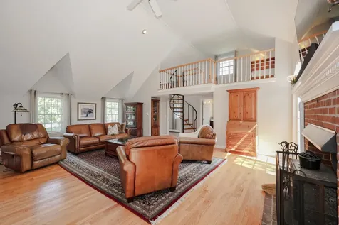 12 Goonan Road Hooksett NH 03106