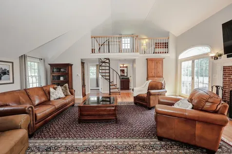 12 Goonan Road Hooksett NH 03106